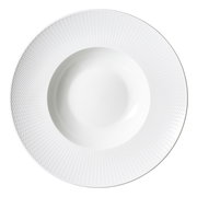 Weißer Pastateller mit strukturiertem Rand, Draufsicht