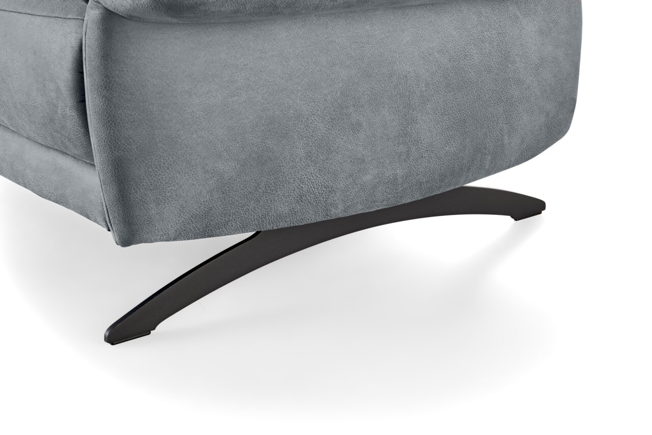 Nahaufnahme eines Sofafußes in modernem Design, seitliche Perspektive