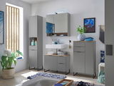 Modernes Badezimmer mit grauem Highboard, Waschbecken und Spiegel, seitliche Perspektive