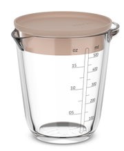 Glas-Messbecher mit 500 ml Fassungsvermögen und Deckel, seitliche Ansicht