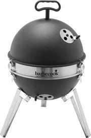 Schwarzer Kugelgrill von barbecook mit Edelstahlband, Lüftungsschiebern und drei Metallbeinen, freigestellt auf weißem Hintergrund, Frontansicht leicht von oben