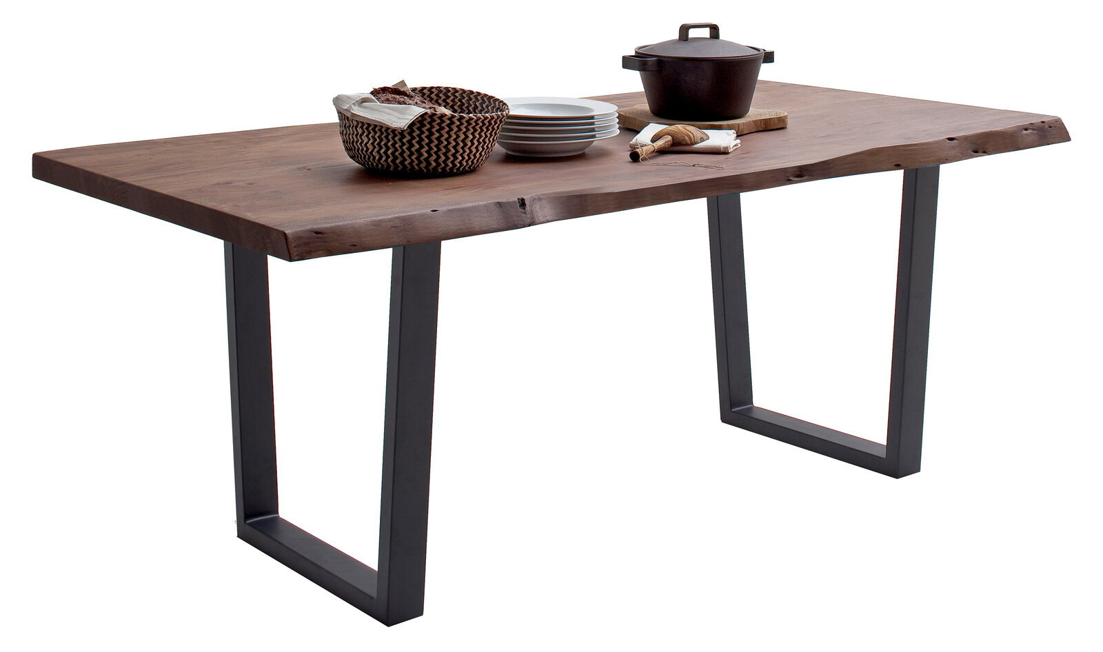 Moderner Esstisch aus Holz mit Metallbeinen, seitliche Perspektive, dekoriert mit Geschirr und einem Topf.