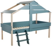 Hausbett in Form eines Hauses mit Leiter, aus Holz und in Blau, seitliche Perspektive