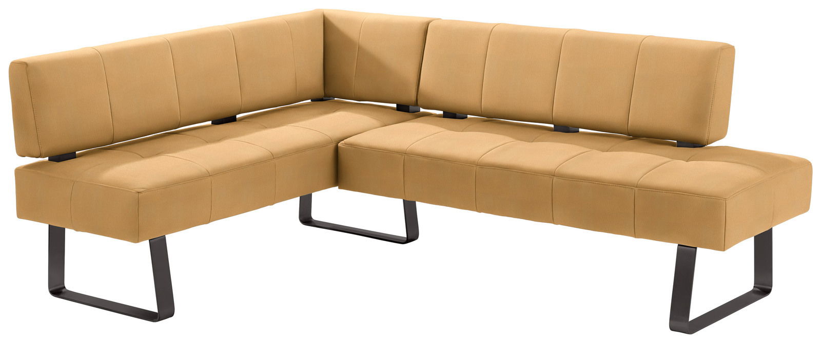 Eckbank in hellbraunem Stoff mit schwarzem Metallgestell, perspektivisch von vorne links fotografiert.