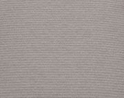 Nahaufnahme eines grauen, strukturierten Stoffes, der für eine Hochlehnerauflage verwendet wird.