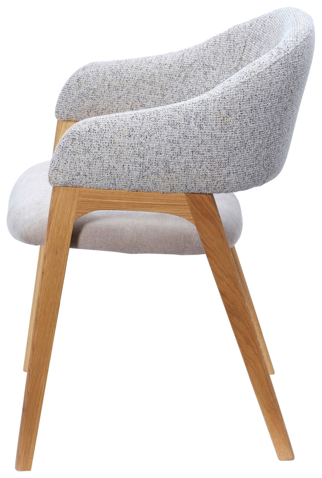 Seitenansicht eines modernen Armlehnstuhls mit hellgrauem Stoffbezug und Holzbeinen.