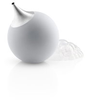 Seifenspender in Kugelform aus grauem Material mit metallischem Ausguss, seitliche Perspektive, umgeben von Schaumblasen.