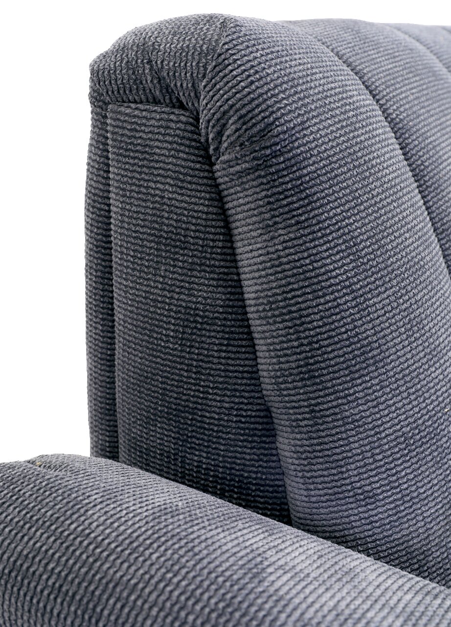 Nahaufnahme einer grauen, strukturierten Polsterung einer 2er-Sitzbank, seitliche Perspektive