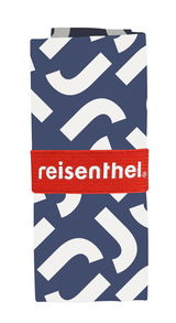 Vorderansicht einer zusammengefalteten Mini Maxi Shopper Tasche mit blau-weißem Muster und rotem Band mit 'reisenthel' Logo.