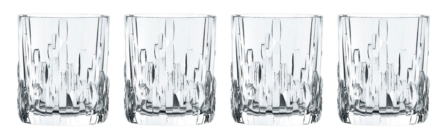 Vier elegante Whiskybecher Shu Fa mit modernem, geometrischem Design, frontal abgebildet.
