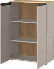 Offener Aktenschrank mit zwei Einlegeböden und Holzoptik, Frontansicht