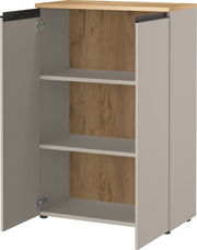 Offener Aktenschrank mit zwei Einlegeböden und Holzoptik, Frontansicht