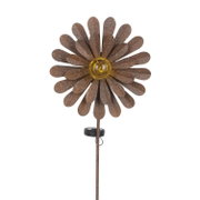 Zonne-lamp in de vorm van een bloem met bruine bloemblaadjes en een geel hart, zijaanzicht