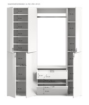 Frontale Ansicht einer weißen Garderobenkombination mit mehreren Fächern und Schubladen, ideal zur Aufbewahrung von Kleidung und Accessoires.