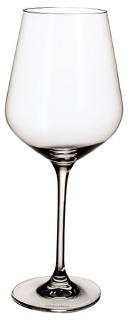 Elegant bordeauxglas uit een set van vier, afgebeeld van voren.