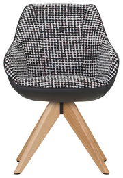 Vorderansicht eines stilvollen Armlehnstuhls mit gemustertem Stoffbezug und Holzbeinen.