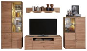 Frontale Ansicht der Cantus Wandkombination BRILON mit Holzoptik, bestehend aus einem großen Schrank mit Glaselementen, einem TV-Board und einem Regal mit Beleuchtung.
