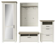 Garderoben-Set in heller Holzoptik mit Spiegel, Wandpaneel mit Haken, Schuhbank und Kommode, frontal betrachtet.