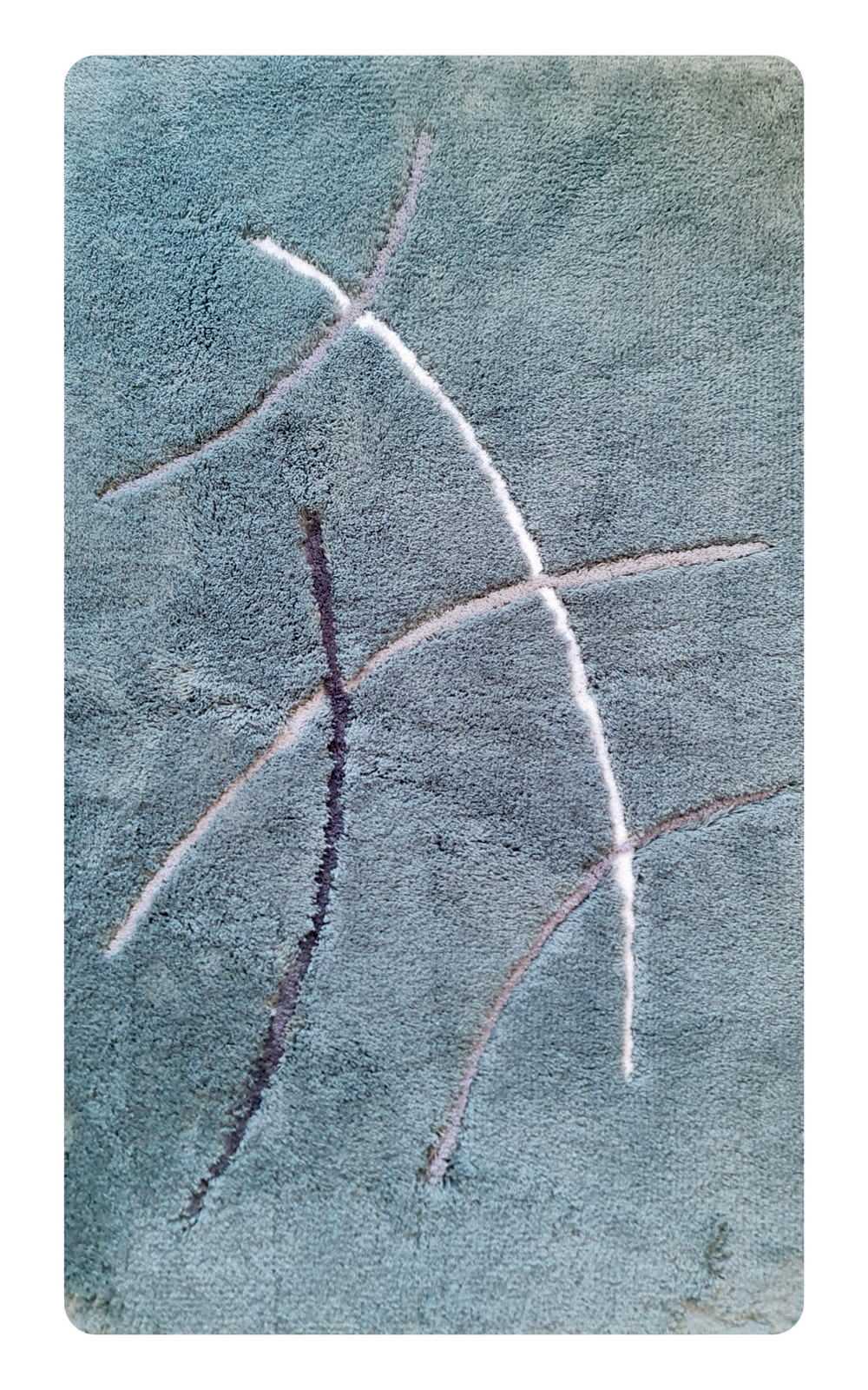 Badteppich in Blau mit abstraktem Linienmuster, Draufsicht