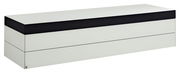 Modernes TV-Lowboard in Weiß mit schwarzem Akzent, seitliche Perspektive