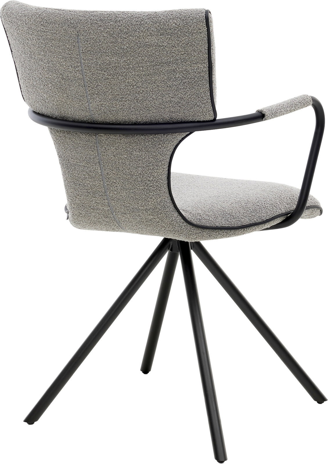 Gepolsterter Drehstuhl mit grauem Bouclé-Bezug, schwarzem Metallarmlehnenrahmen und vierbeinigem Metallgestell, Seitenansicht leicht von hinten auf weißem Hintergrund
