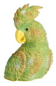 Detailreiche grüne Papageienfigur mit gelbem Schnabel, seitliche Perspektive