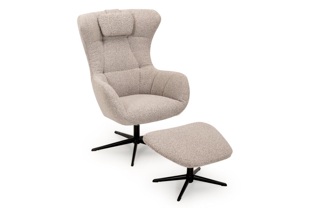 Beiger Relaxsessel mit Hocker, seitliche Perspektive