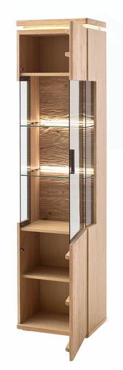 Holzvitrine mit Glastüren und Innenbeleuchtung, seitliche Perspektive