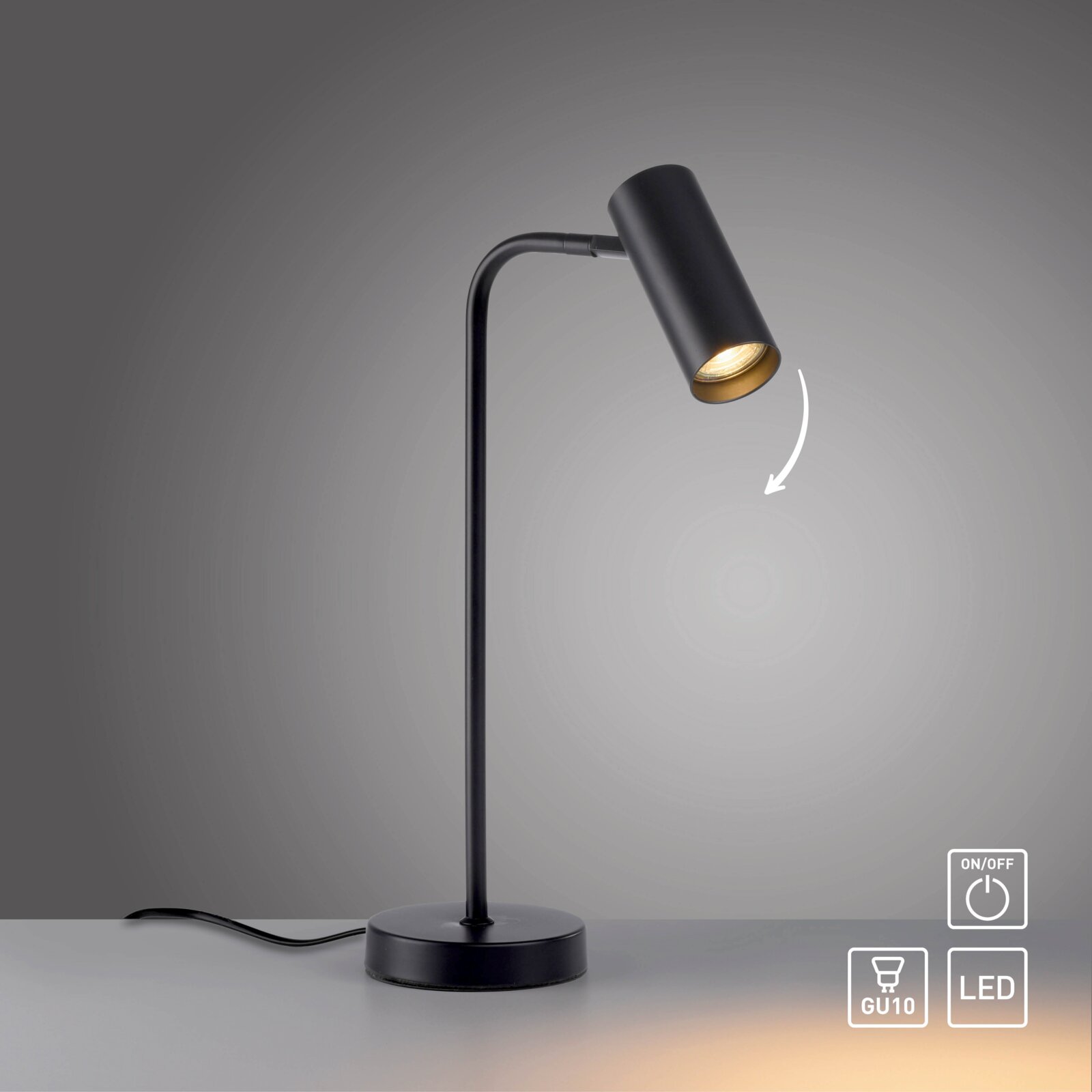 Schwarze, minimalistische LED-Tischleuchte mit zylindrischem, schwenkbarem Spotkopf und rundem Standfuß, leuchtend, Frontansicht in leichter Seitenperspektive vor grauem Hintergrund; GU10-Fassung und On/Off-Schalter-Symbol sichtbar.
