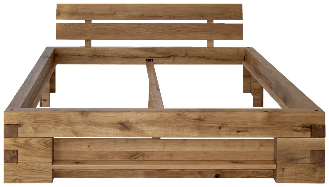 Frontale Ansicht eines robusten Balkenbetts aus Holz mit klaren Linien und natürlicher Holzmaserung.