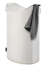 Weißer Wäschesammler mit grauem Handtuch, seitliche Perspektive