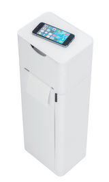 Weiße 6-in-1 Stand WC-Garnitur Imon mit integriertem Toilettenpapierhalter und Ablagefläche, seitliche Perspektive