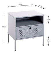 Grauer Metall-Nachttisch mit offenem Fach und perforierter Schublade, Maße ca. 45 x 35 x 50 cm, freigestellt in schräger Frontansicht (3/4-Perspektive) mit Maßangaben.