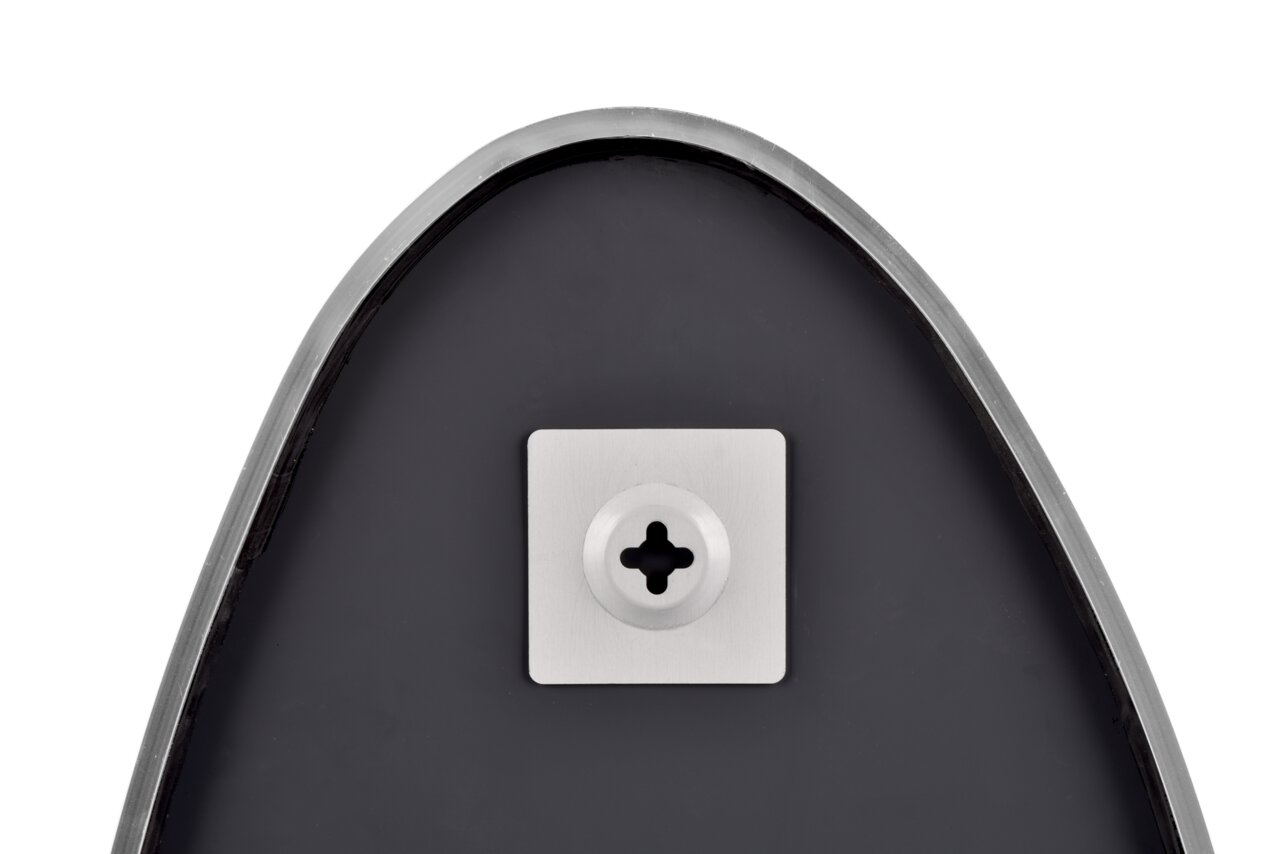 Rückansicht eines Spiegels mit einer Metallhalterung in Nahaufnahme.