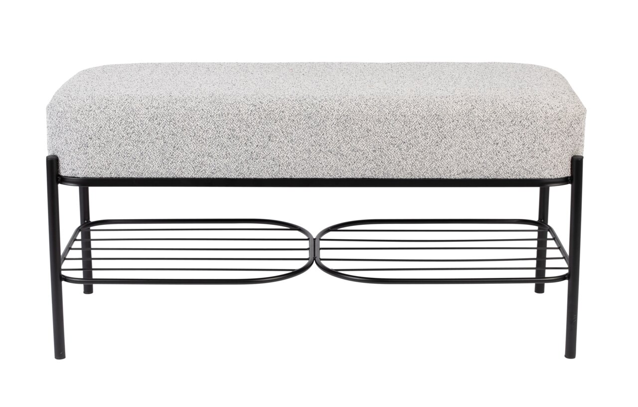 Bank met grijze bekleding en zwart metalen frame, van voren gefotografeerd