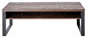 Moderner Couchtisch aus Holz mit Metallbeinen, frontal fotografiert.