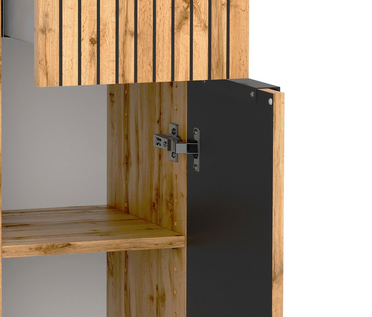 Detailansicht eines Unterschranks mit Holzoptik und schwarzer Tür, Scharnier sichtbar.