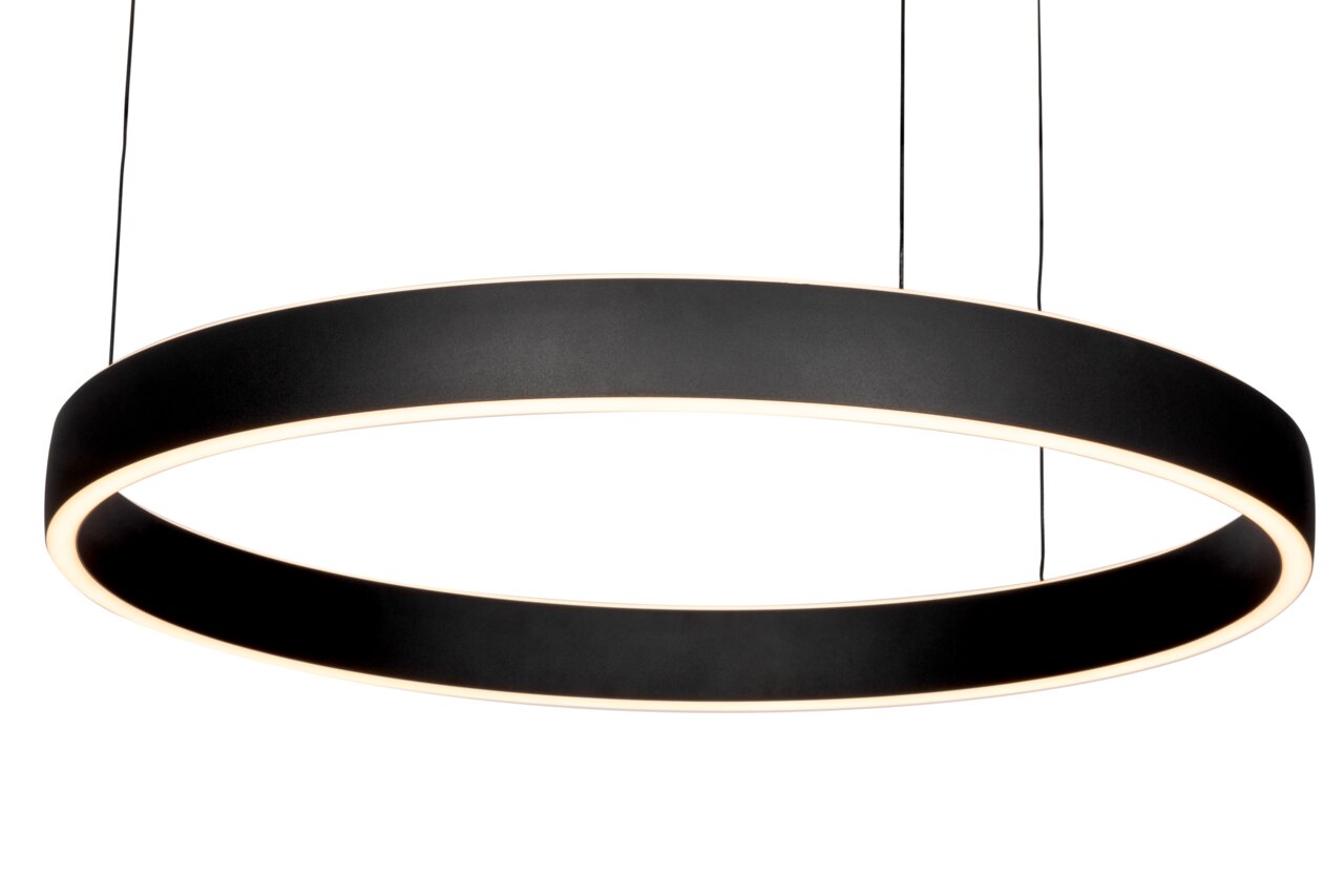 Moderne LED-Hängeleuchte in schwarzem Ringdesign, seitliche Perspektive