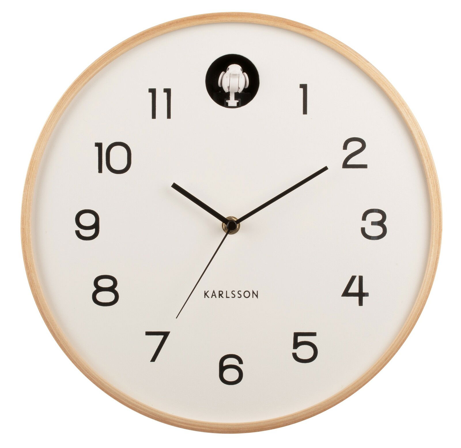 KARLSSON Wanduhr CUCKOO Runde Wanduhr mit hellem Holzrahmen und schwarzen Ziffern, frontal abgebildet.