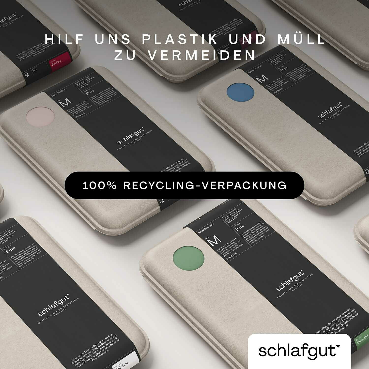 Verpackungen von Bettlaken in verschiedenen Farben, aus der Vogelperspektive fotografiert, mit dem Hinweis auf 100% Recycling-Verpackung.
