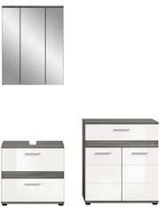 Badezimmermöbel-Set bestehend aus einem dreitürigen Spiegelschrank, einem Waschbeckenunterschrank und einem Hochschrank, frontal abgebildet.