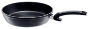Schwarze levital comfort Pfanne 28cm mit ergonomischem Griff, seitliche Perspektive