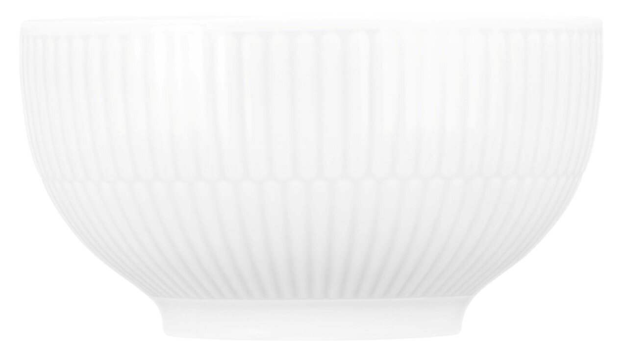 Weiße Café au lait Schale mit geriffeltem Design, seitliche Perspektive