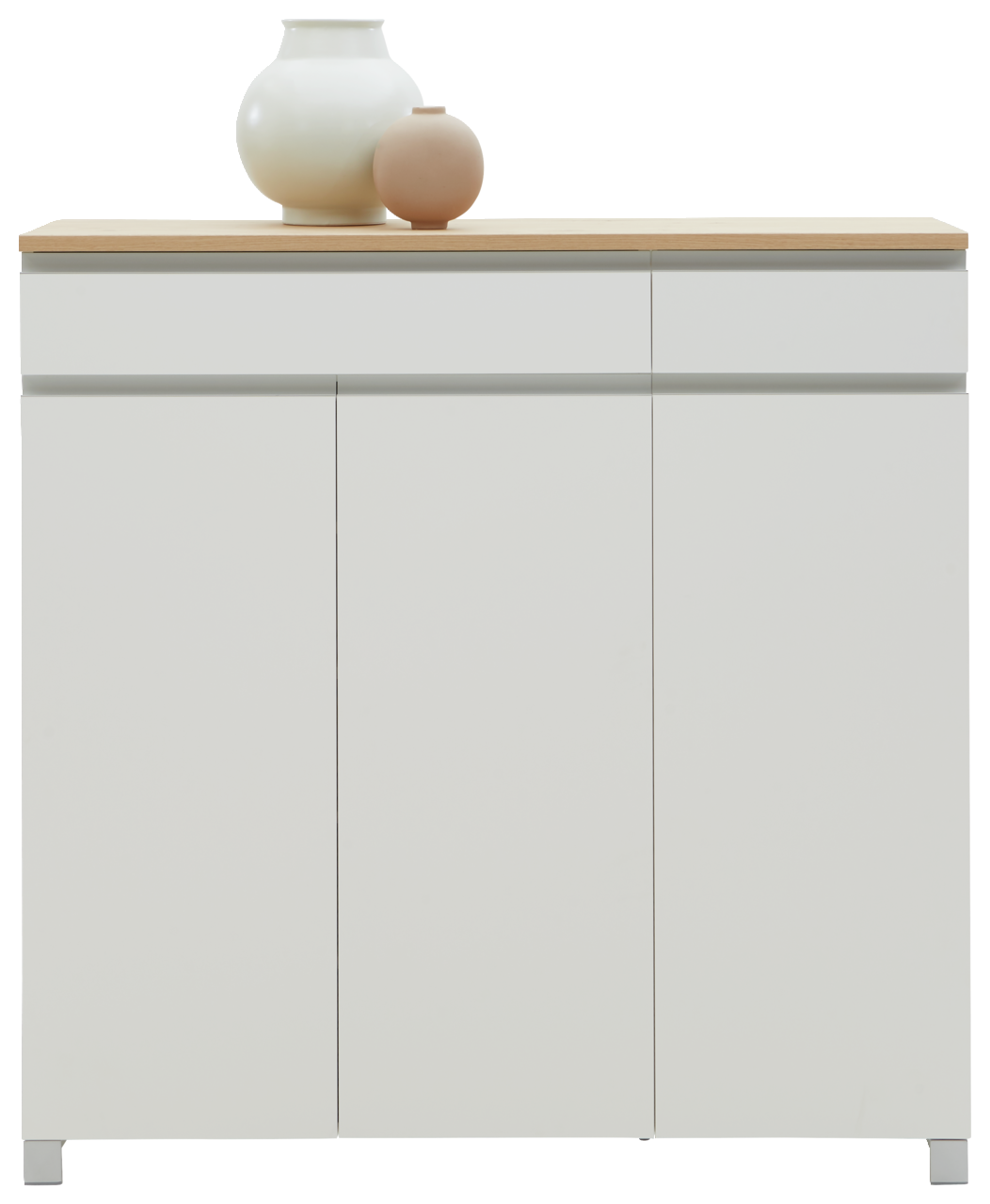Dieter Knoll Schuhschrank SORRENT Moderner weißer Schuhschrank mit drei Türen und Holzplatte, frontal fotografiert, dekoriert mit zwei Vasen.