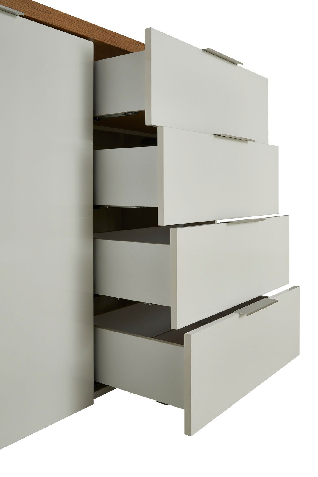 Nahaufnahme eines modernen Sideboards mit mehreren geöffneten Schubladen, seitliche Perspektive