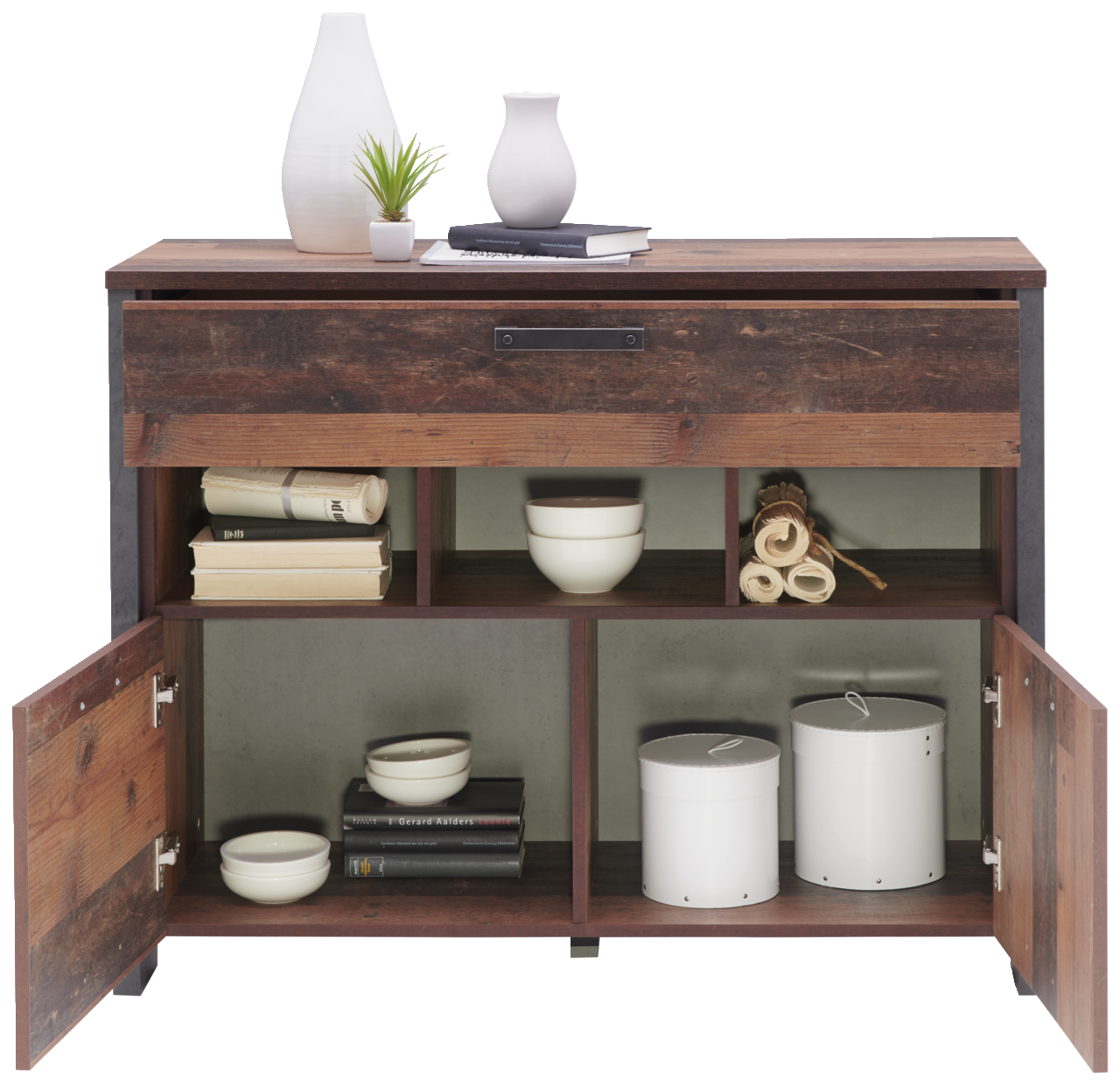 Kommode aus Holz mit geöffneter Tür, zeigt Innenfächer mit Büchern, Schalen und Dosen, dekoriert mit Vasen und Pflanze auf der Oberseite, frontale Perspektive