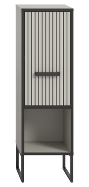 Moderner Standschrank mit vertikalen Streifen auf der Tür, grauer Korpus und schwarzer Rahmen, frontale Ansicht.