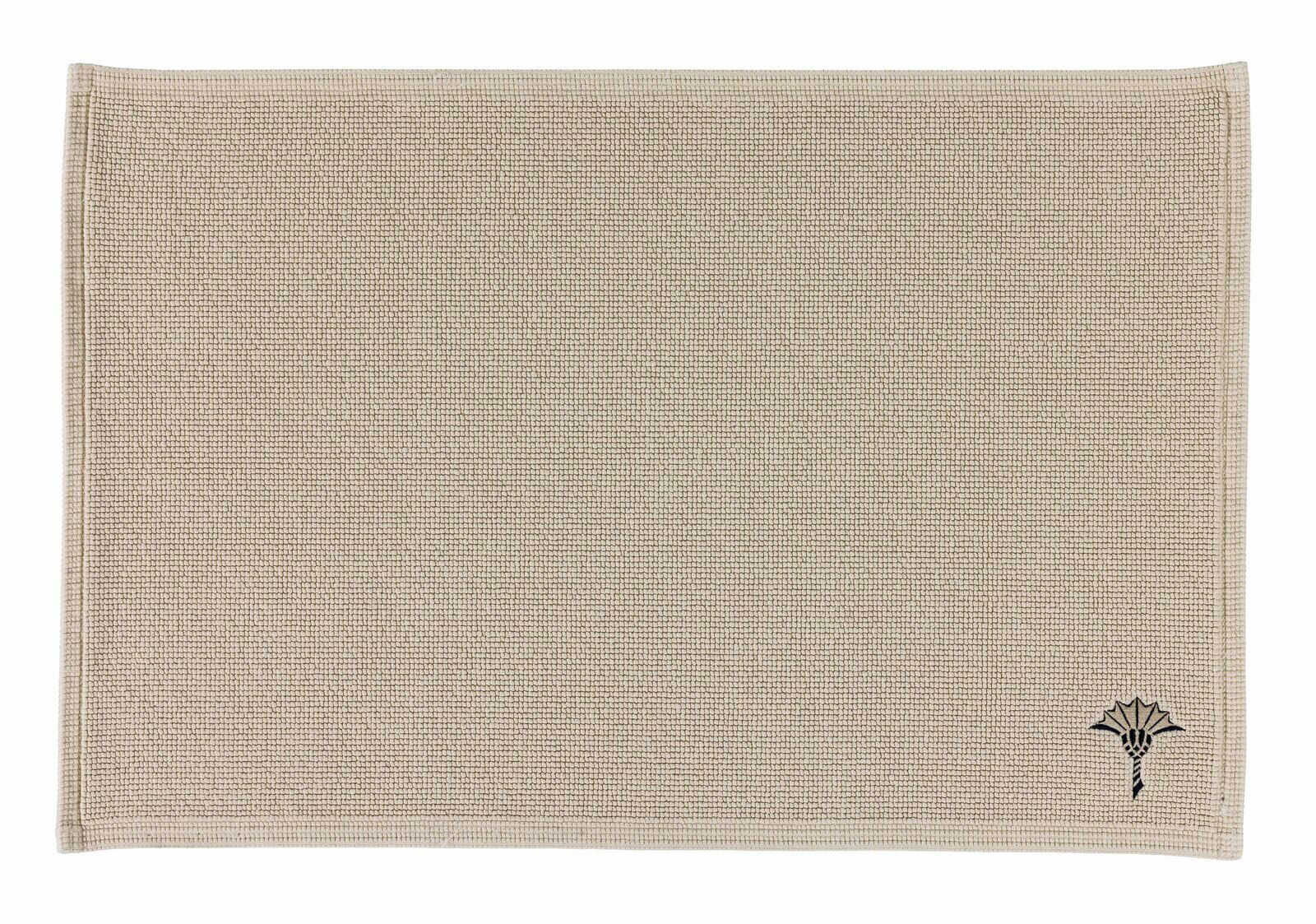 Beiger Badteppich 70 x 120 cm mit dezenter Struktur und einem kleinen, dekorativen Muster in der Ecke, Draufsicht.