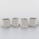 Vier quadratische Metallfüße für Hochschrank, frontal betrachtet.