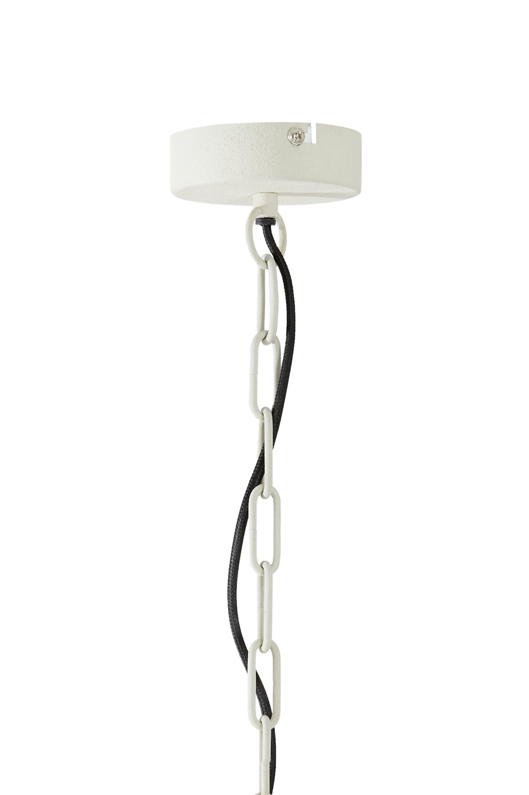 Close-up van een witte hanglamp met kettingophanging en zwarte kabel, gezien van onderaf.